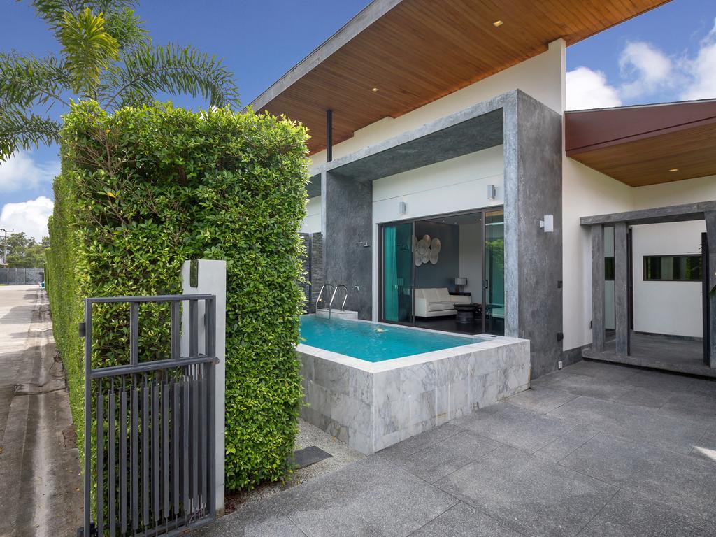 The 8 Pool Villa Chalong Exterior foto