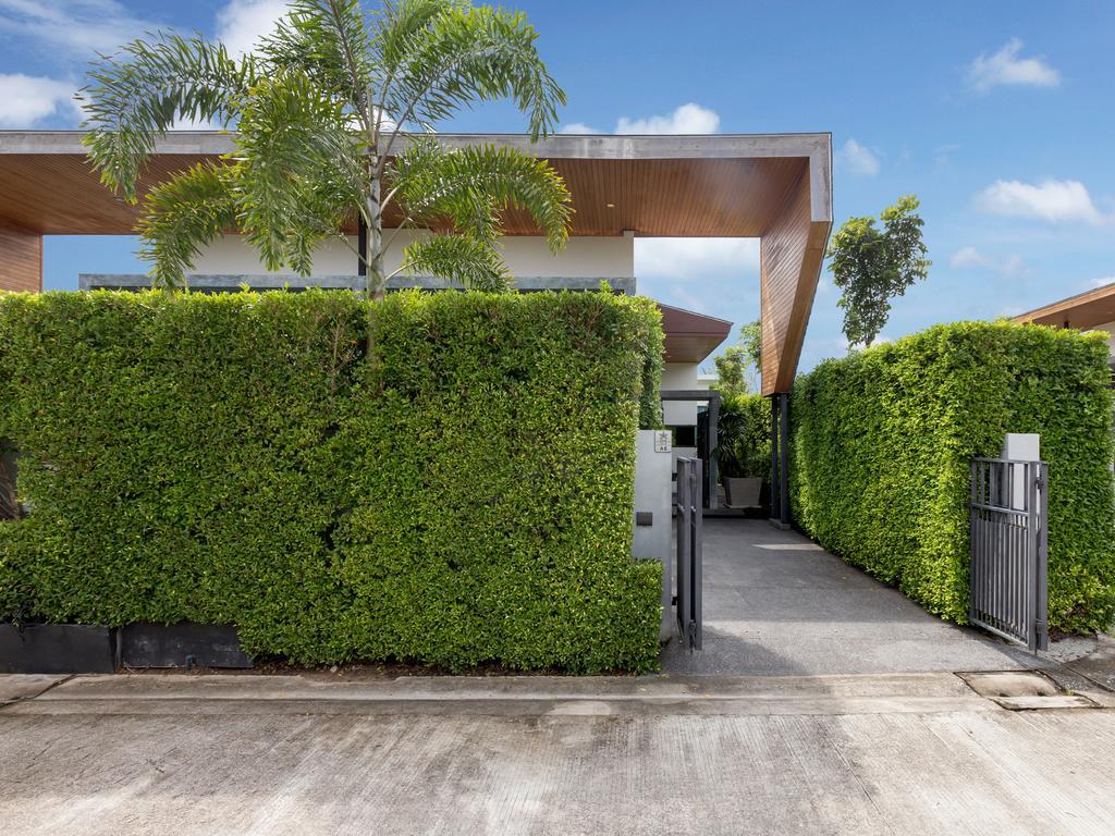 The 8 Pool Villa Chalong Exterior foto